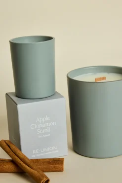RE:UNION Label Apple Cinnamon Scroll 60g Soy Candle