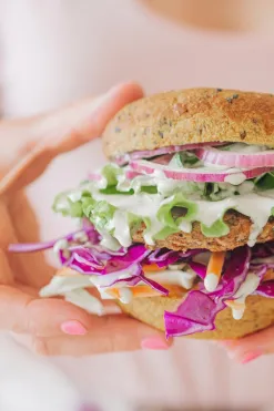 Flying Kiwi Be Good, EOL Plant Based Recipes for Everybody