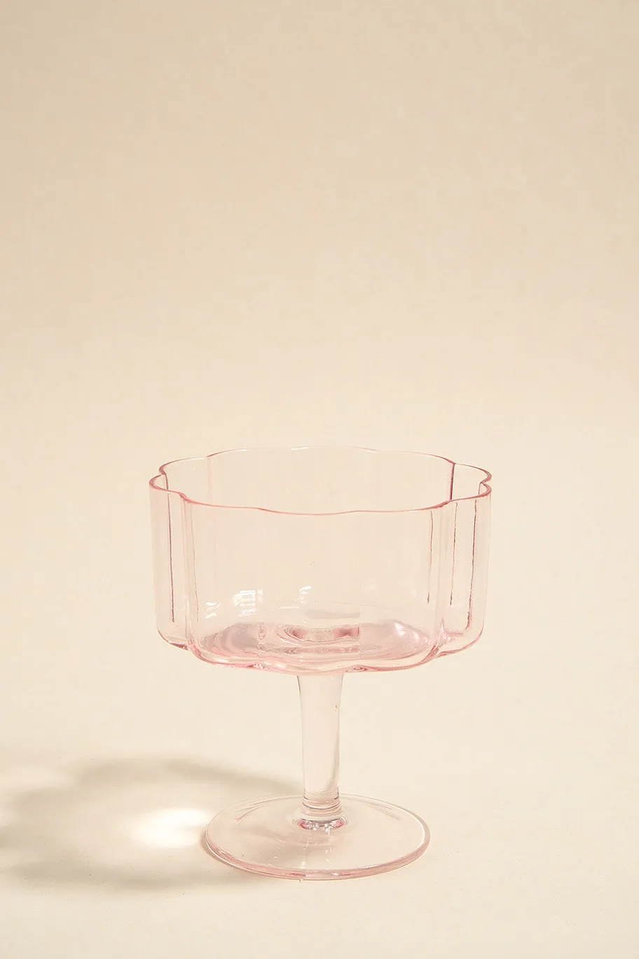 Willow u0026 Mae Bloom Wavy Pink Short Cocktail Glass