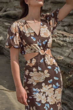 Ivy + Jack Breeze Chocolate Floral Puff SS V Neck Waist Cut Out Maxi Dress