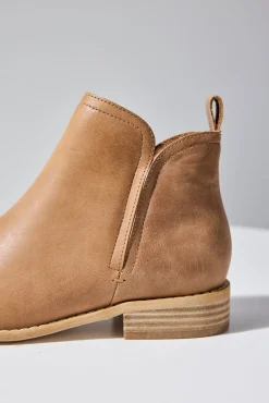 Walnut Douglas Tan Leather Ankle Boot