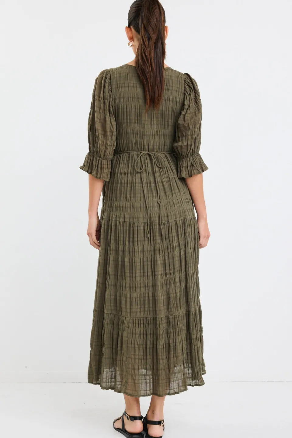 Ivy + Jack Dreamy Khaki Bubble SS Button Front Tiered Maxi Dress