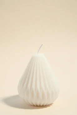 Flo's Home Dwarf Pear Handmade Soy Ivory Candle