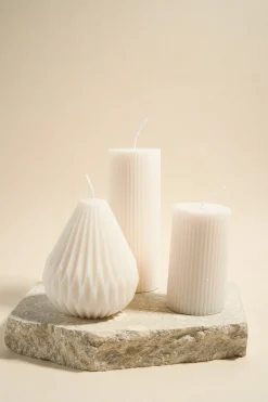 Flo's Home Dwarf Pear Handmade Soy Ivory Candle