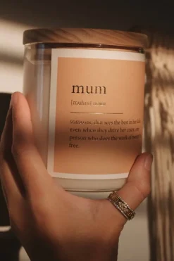 The Commonfolk Collective Goldie Mum Hudson Valley Dictionary 600g Candle