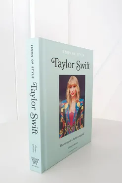 Bookreps NZ Icons of Style: Taylor Swift