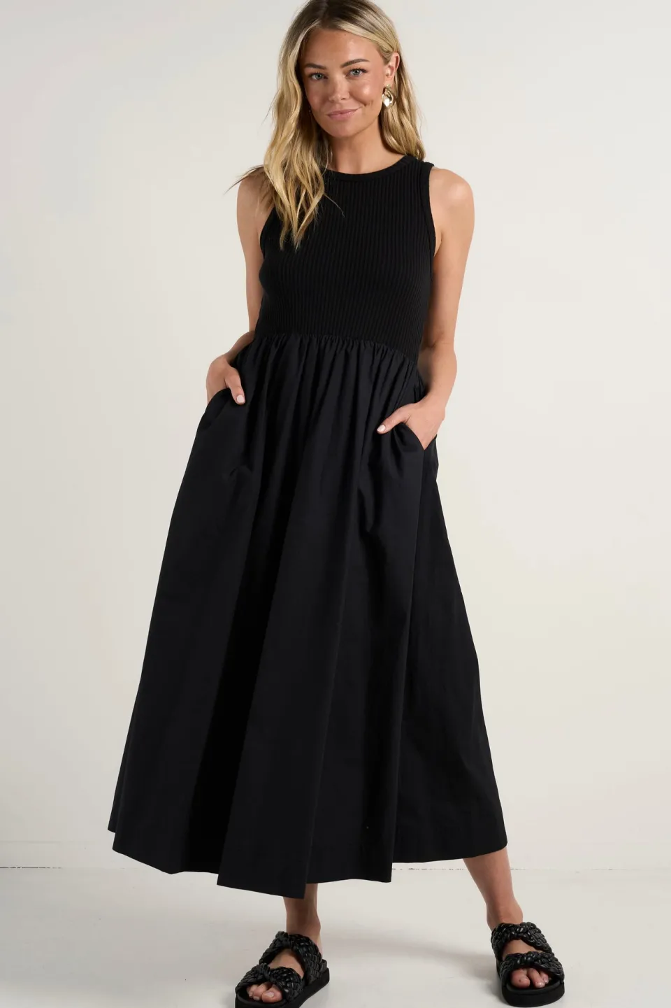 RE:UNION Label Indispensable Black Crew Neck Contrast Midi Dress