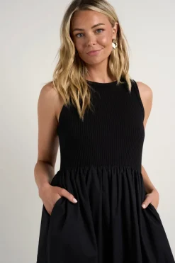 RE:UNION Label Indispensable Black Crew Neck Contrast Midi Dress