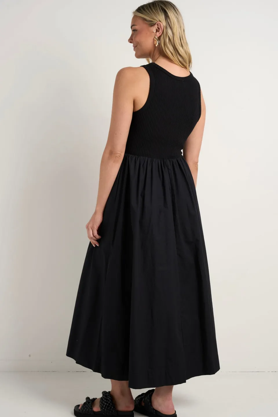 RE:UNION Label Indispensable Black Crew Neck Contrast Midi Dress