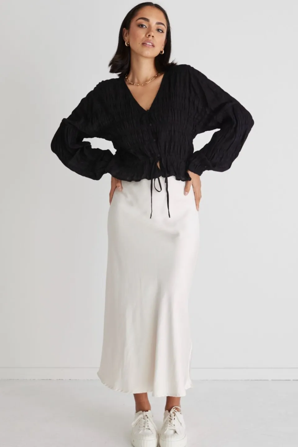 Ivy + Jack Jolie Black Shirred Cotton LS Button Down Top