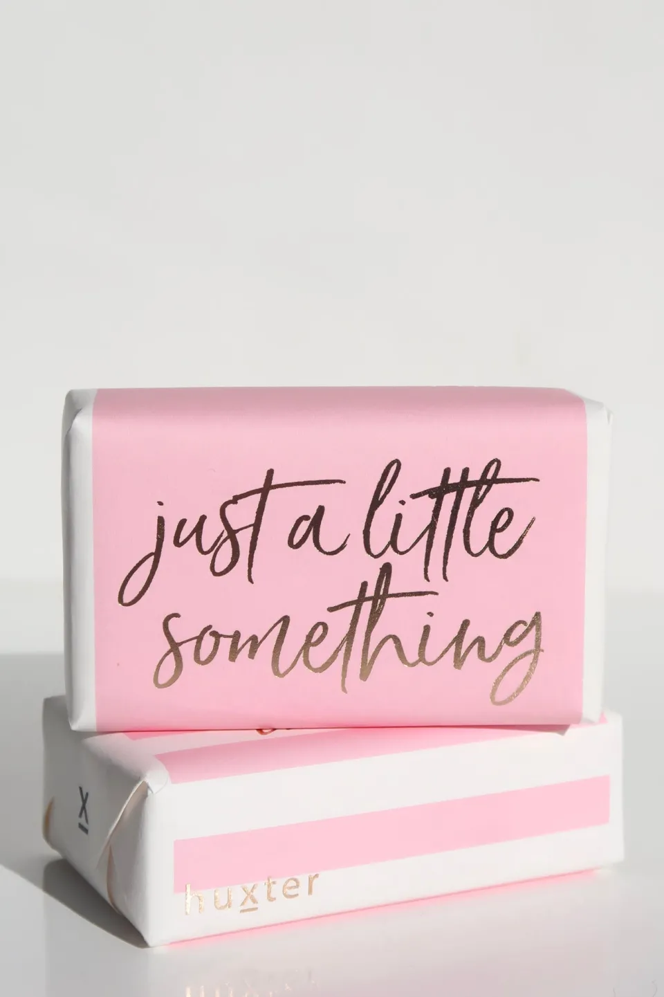Huxter Just A Little Something Pale Pink Rose Gold Script Soap