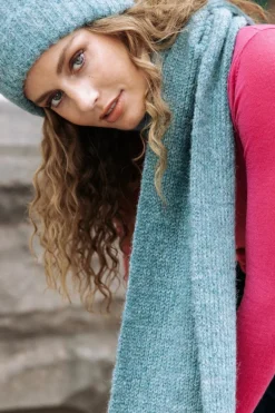 Humidity Lifestyle Lila Teal Wool Blend Scarf