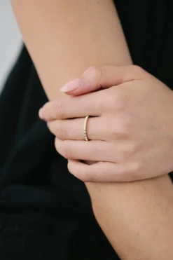 Sophie Lines Gold Medium EOL Ring