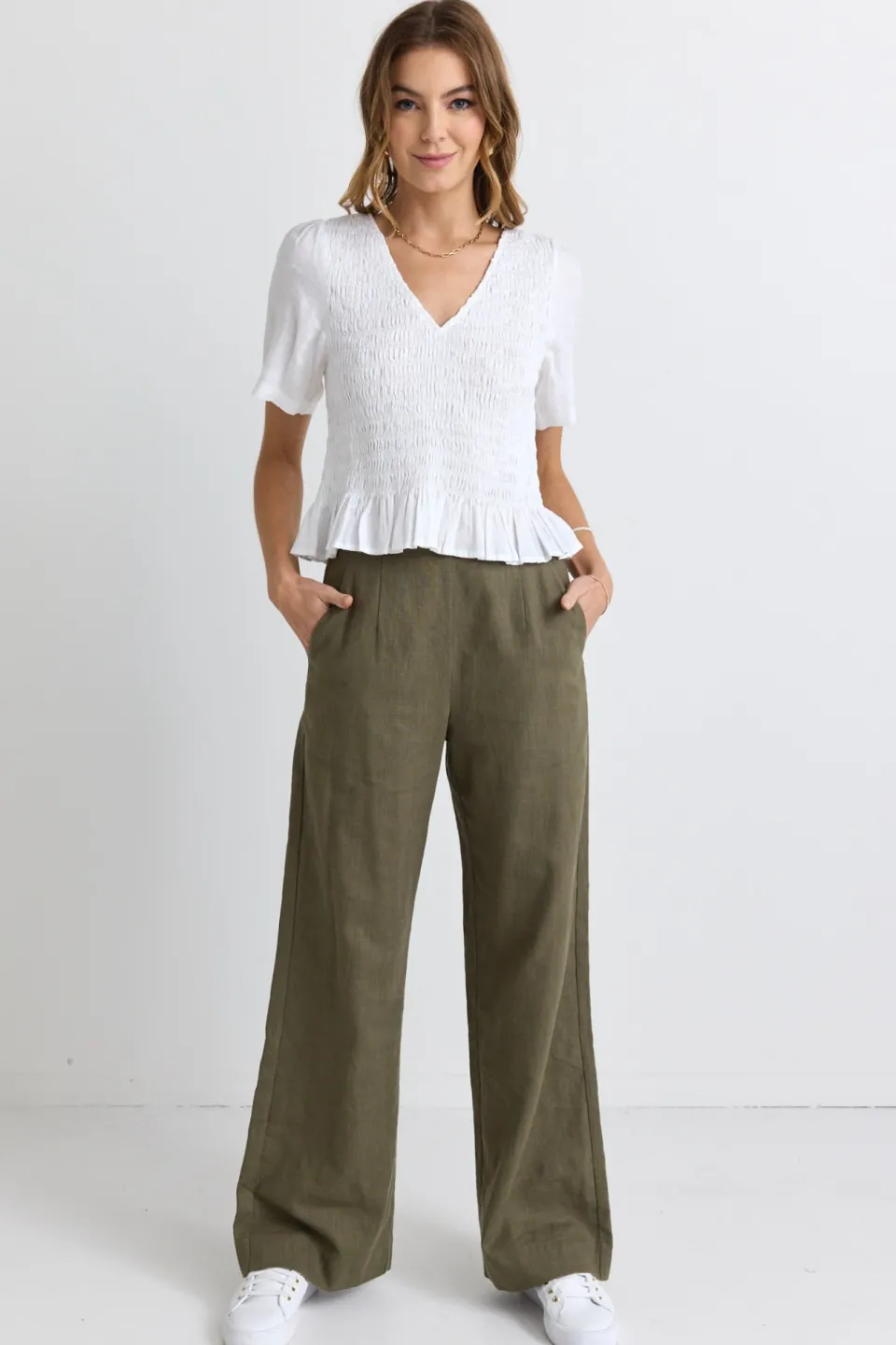 Ivy + Jack Mellow White Linen V Neck SS Shirred Top