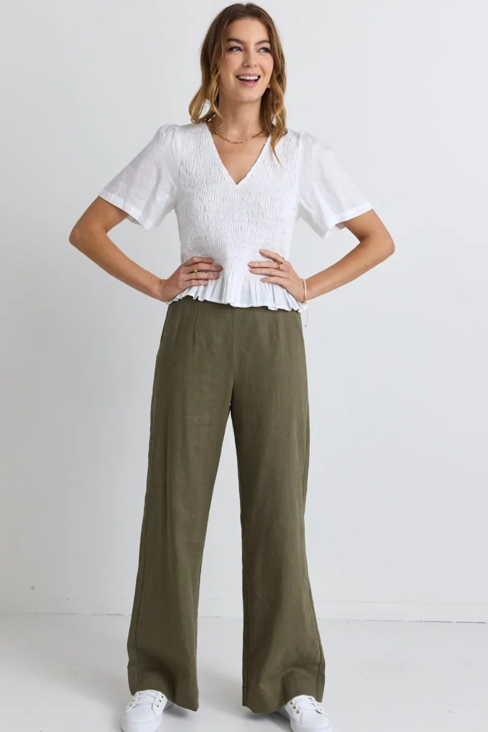 Ivy + Jack Mellow White Linen V Neck SS Shirred Top