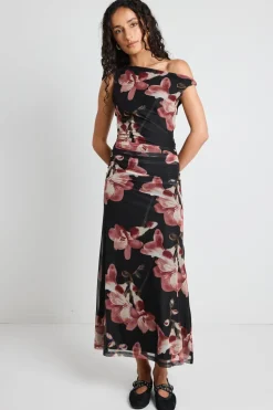 Among the Brave Method Blush Floral Mesh Twist Shoulder Midi Dress