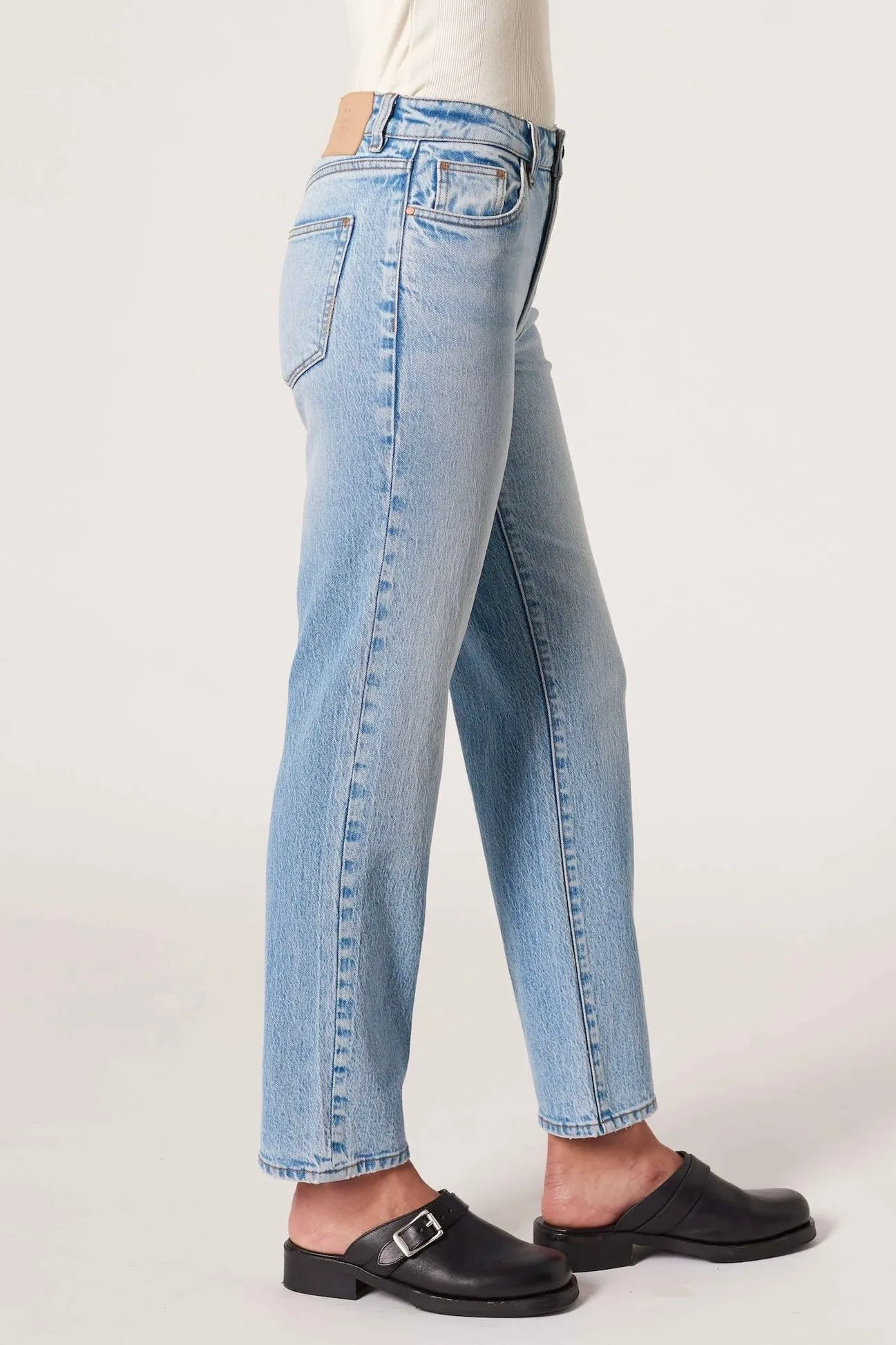 Neuw Mica Vintage Indigo Straight Pasadena Jean