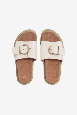 Nude Nellie Cream Buckle Slide