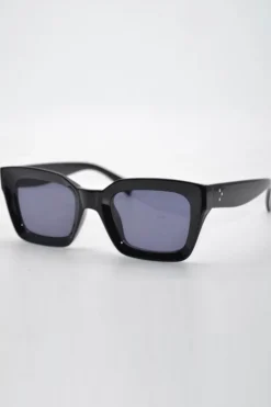 Reality Eyewear Onassis Square Black with Smoke Lens Sunglasses
