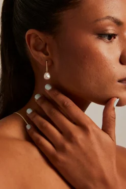 Humble + Heart Pearl With Bar Gold Earrings