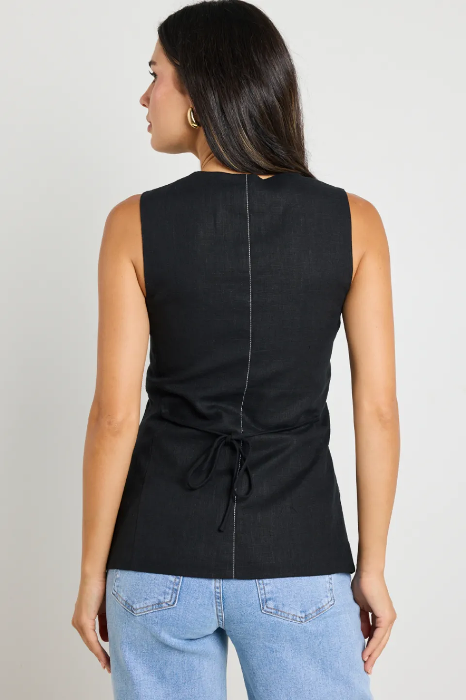 RE:UNION Label Polarity Black Ramie Crew Neck Fitted Vest