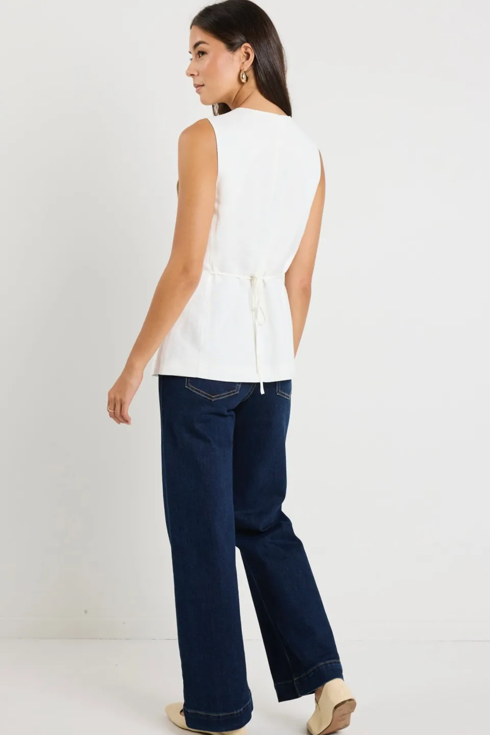 RE:UNION Label Polarity Ivory Linen Viscose Crew Neck Fitted Vest