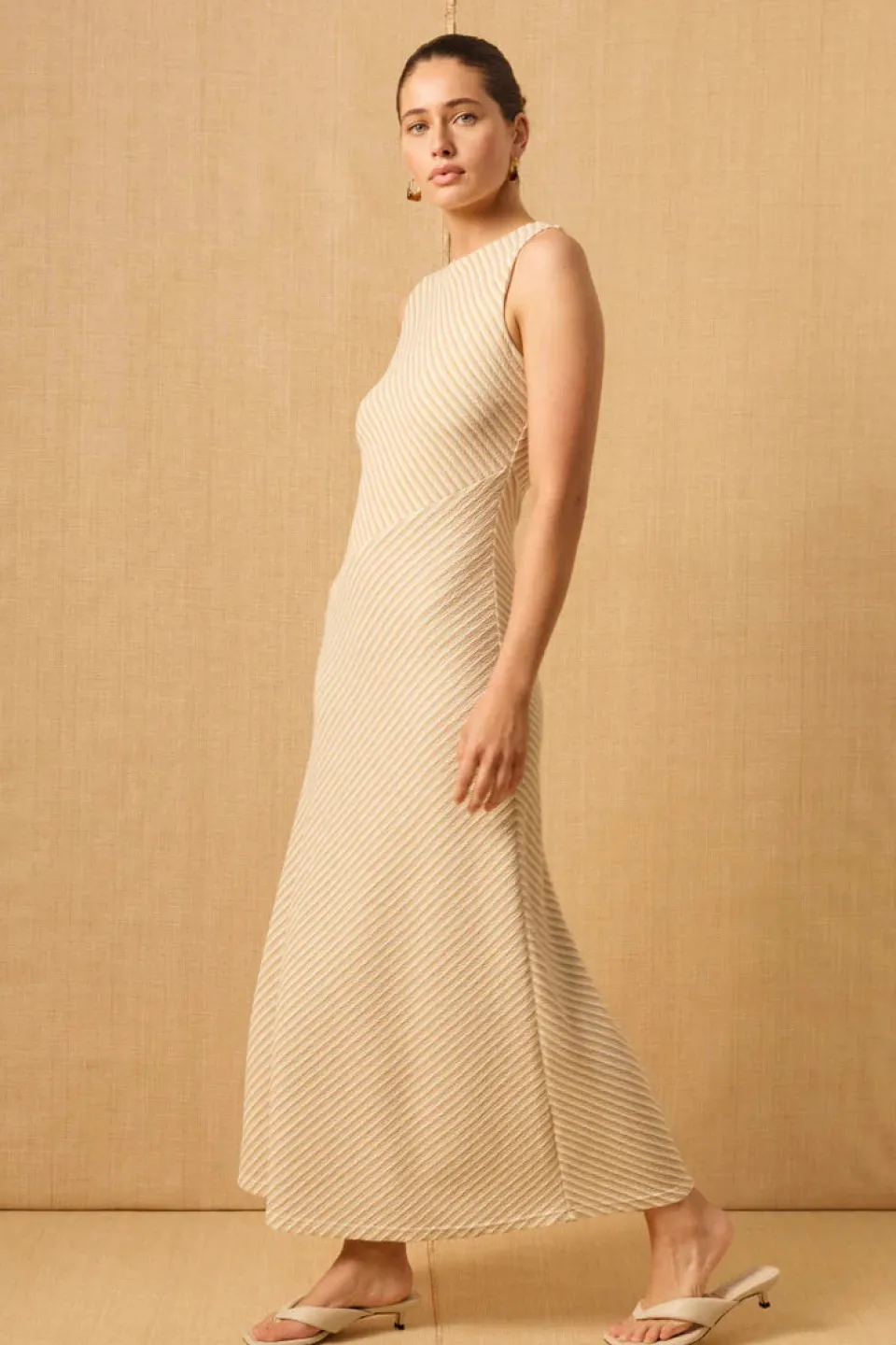 Mon Renn Ripple Neutral Stripe Sleeveless Maxi Dress
