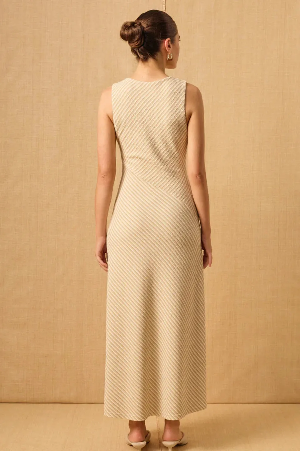 Mon Renn Ripple Neutral Stripe Sleeveless Maxi Dress