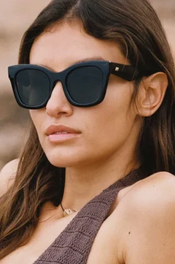Le Specs Showstopper Round Black Khaki Mono Lens Sunglasses