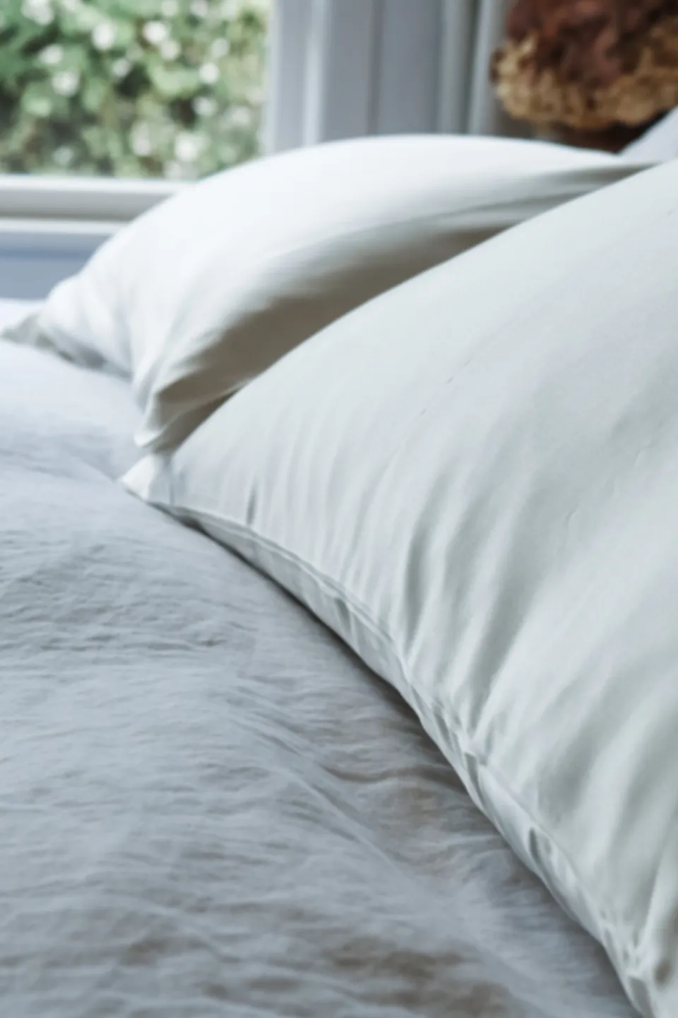 Home Lab 100% Silk Beauty Pair Pillowcases Milk 48x73cm