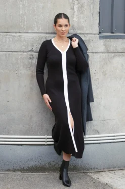 Stories be Told Spree Black and White V Neck Rib Knit Maxi Dress