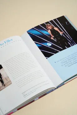 Flying Kiwi Taylor Swift and the Clothes She Wears