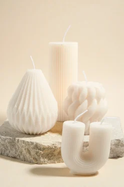 Flo's Home U Shape Handmade Soy Ivory Candle