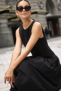 Stories be Told Vigour Black Structured Bubble Midi Dress