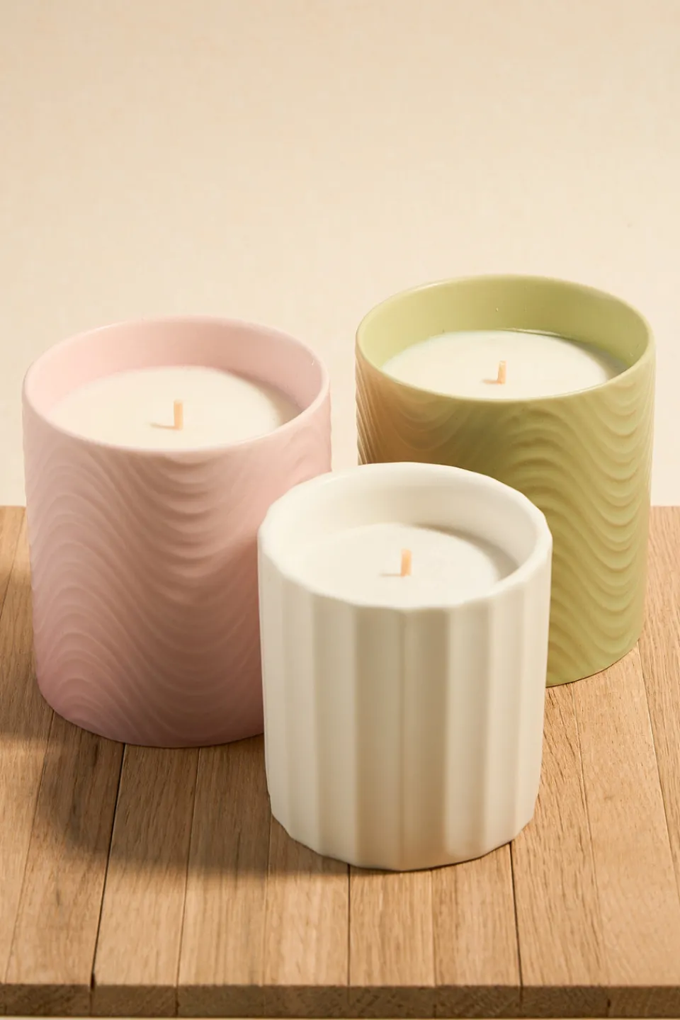 Flo's Home Wavy Blush Ceramic Scented Candle