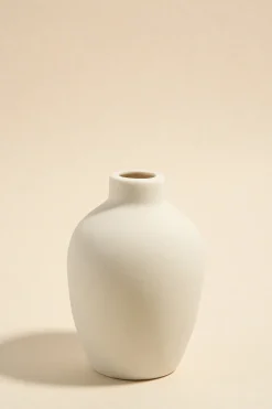 Flo's Home White Textured Ceramic Small 11cm Flower Vase